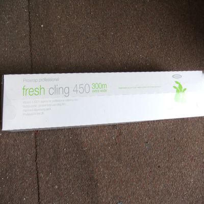 18" Clingfilm Rolls 300m IN LENGTH IN CUTTERBOX