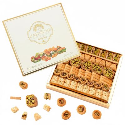 Zaitoune Cashew & Pistachio Baklava Selection Box - 500 g | Traditional Luxury Pastry | Arabic Dessert with Authentic Flavours in Beautiful Packaging | Handmade in Turkey