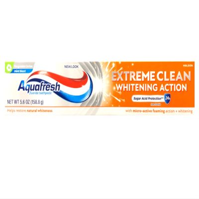 Aquafresh Extreme Clean Whitening Action Fluoride Toothpaste Mint Blast