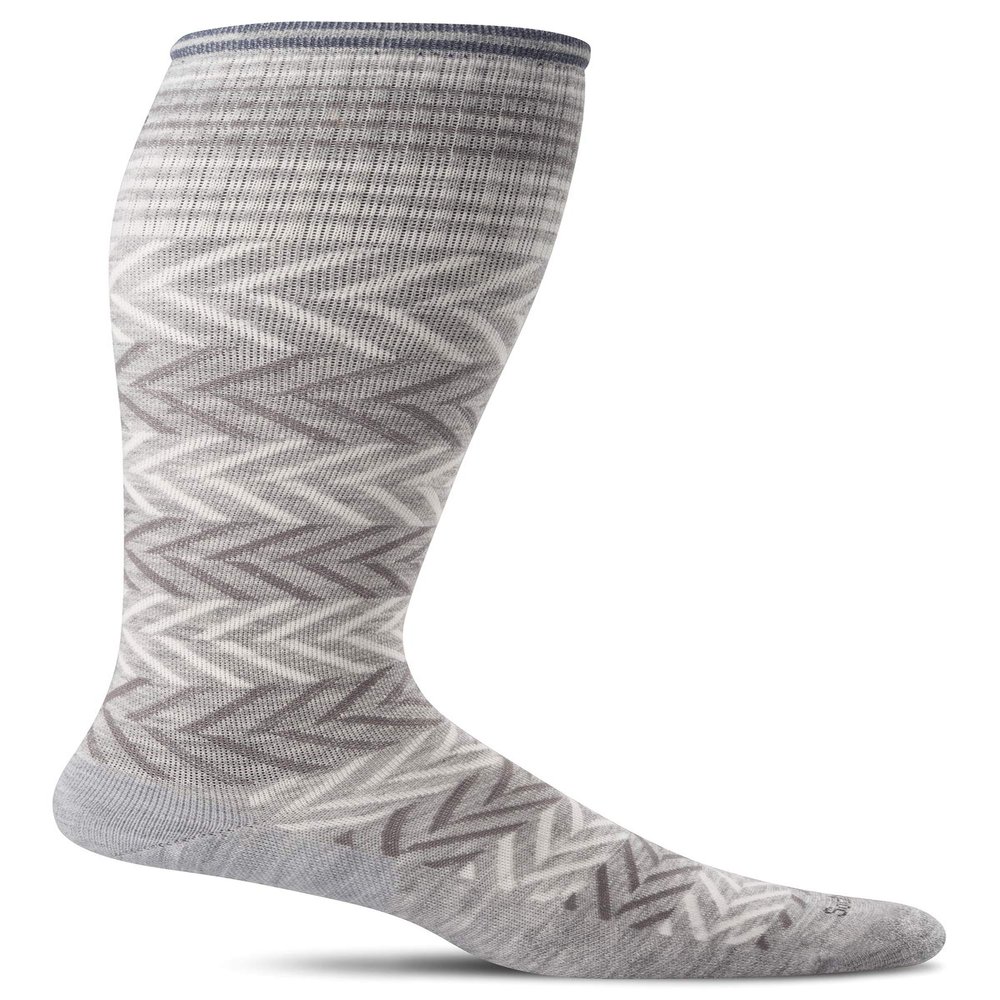 Sockwell Women's Chevron Graduated Compression Socks-Ideal for-Travel-Sports-Nurses-Pregnancy-Reduces Swelling, Grey, Small/Medium