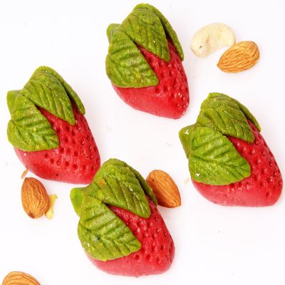 Ghasitaram Gifts Indian Sweets - Dryfruit Stawberry (800 GMS)