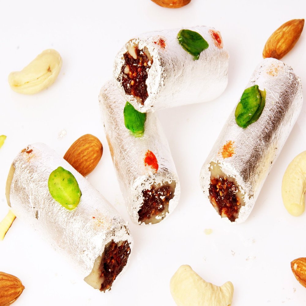 Ghasitaram Gifts Indian Sweets - ANJIR ROLL (800 GMS)