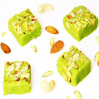 Ghasitaram Gifts Indian Sweets - Sugar Free Pista mawa barfi 400 GMS