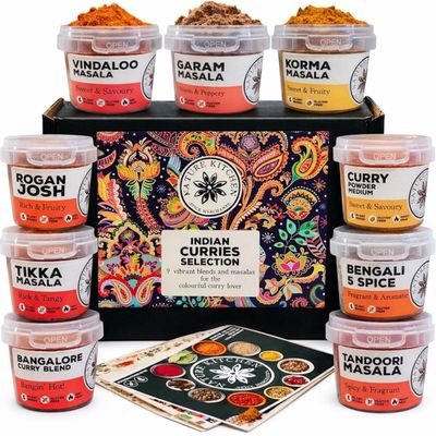 Nature Kitchen Indian Curry Powder Masala Gourmet Spice Seasoning Selection Mix Gift Set Kit. 9x Gluten-Free Herbs and Spices For Cooking Recipes. Including Blends For Vindaloo, Korma and More