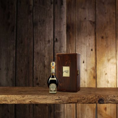 Acetaia Giuseppe Giusti - Balsamic Vinegar of Modena DOP "Il tradizionale" Tradizionale Extravecchio - Wooden Box 100 ml - Box with 2 bottles