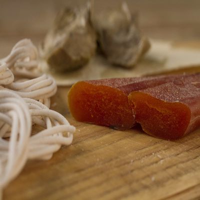 200 gr - Mullet roe Made in Sardinia - Gold Quality. Dried Mullet Eggs. Buy Online The Best Sardinian bottarga on Inke.it