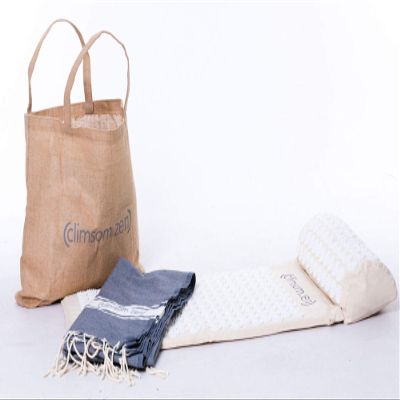 Pack of 'Acupressure White & Fouta