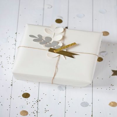 Knightsbridge Breakfast Tea and Highland shortbread Hamper for 2 - gift wrapped
