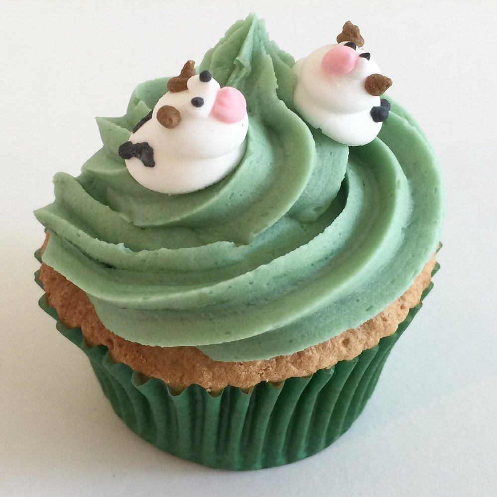 24 Sugar Mini Cows- Gorgeous, Edible and Handmade with Love in The UK!