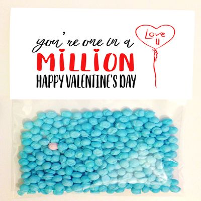 Gadget and Gift Zone Happy Valentine's Day You're One in a Million Novelty Sweets (Blue)