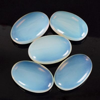 2pcs /lot Natural Massage Stones Opal Hot Stone for Spa Massage Therapy Hot Spa Rock Balancing Soothing Meditation Reiki or Worry Stones