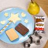 Kinder Cards Wafer Biscuit, Bulk Chocolate Gift Pack, Crispy Wafer with Creamy Milk and Cocoa Filling, Pack of 30 x 25.6g view 4