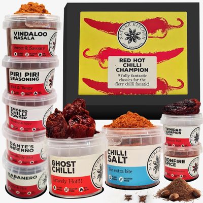 Nature Kitchen The Chilli Selection Gourmet Gift Set. 9X Spicy Chillies and Blends for Spicing Up Your Daily Dishes. Includes Ghost Chilli, Trinidad Scorpio, Chipotle, Habanero + Scoville Scale