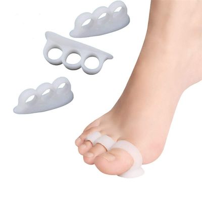 2 Pair Silicone Gel Toe SEPRATOR Straightener Hallux Valgus Corrector Bunions Toes Toe Spacer Stretcher Unisex Foot Care Pain Relief