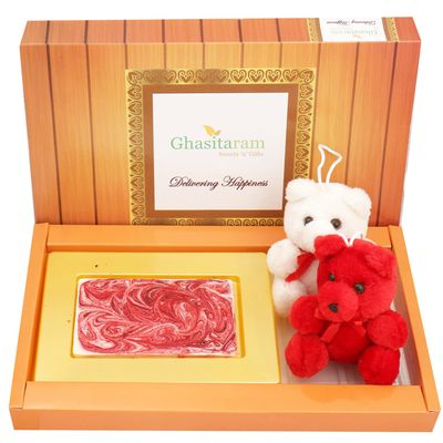 Ghasitaram Gifts Valentines Gift Valentines Day Chocolates for Girlfriend/Boyfriend/Husband and Wife Valentines Chocolate Hamper Marble Chocolate Bark Small with Teddies