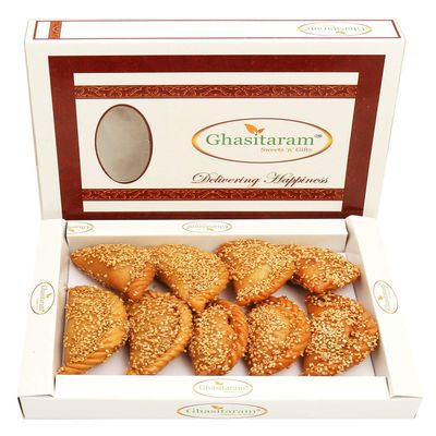 Ghasitaram Gifts Holi Sweets, Holi Gifts, Holi Hamper Roasted Til/Sesame Gujiya 400 GMS