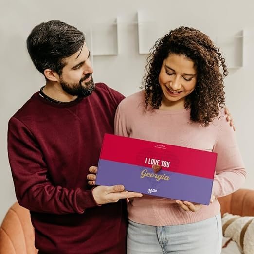 Milka Schokolade Personalisiert - Heart-shaped chocolates, chocolate gifts with hazelnut nougat cream filling (220 gram, Milka)