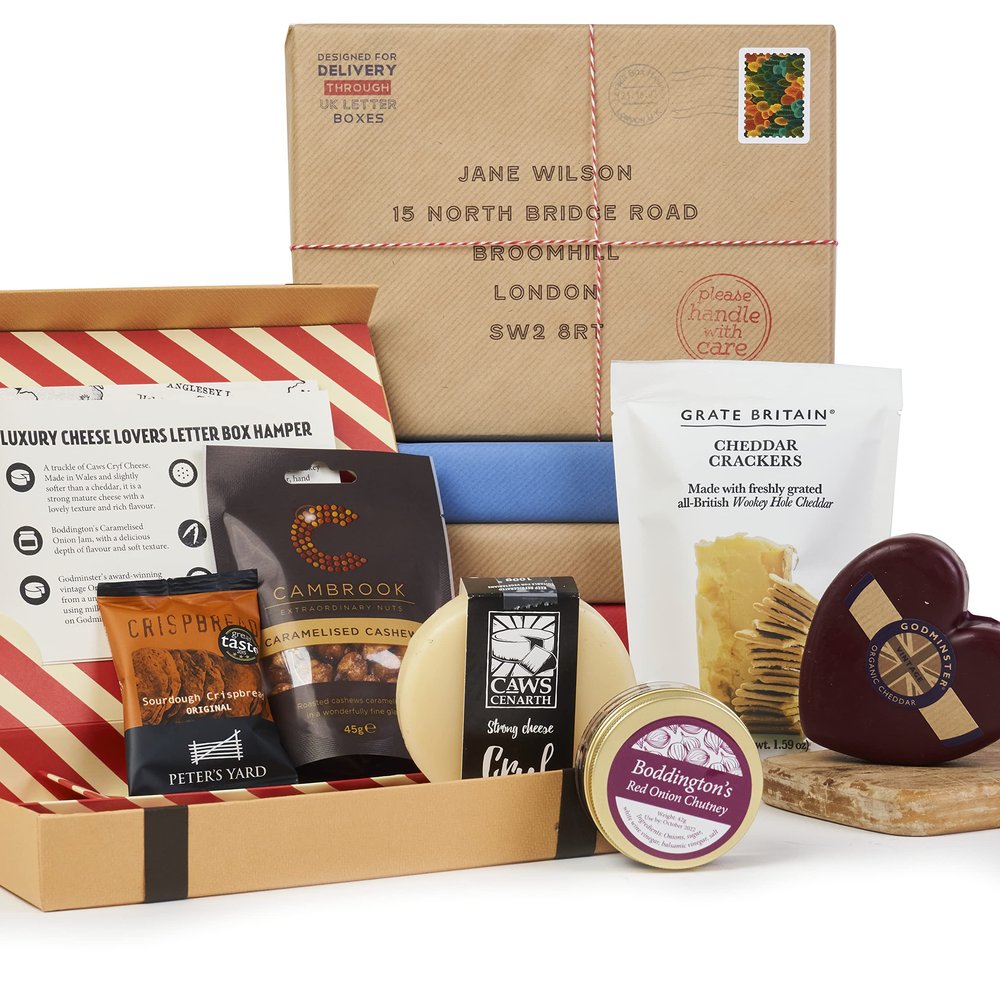 Cheese Lovers Letter Box Hamper - Letterbox Gift for Friends & Family who Love Cheese - All British Produce - Easy delivery Through The Letter Box