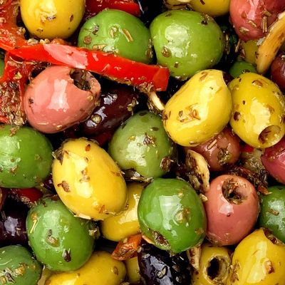 Marinated Pitted Olives - Bella Napoli - Healthy Snack - Keto - Low Calorie - Vegan - Vegetarian (2.9Kg)