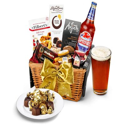 Classic Ale Gift Basket - Windermere Hamper with Real Beer, Shortbread, Chocolates, Jam - Craft Beer and Snack Gifts for Dad, from Regency Hampers