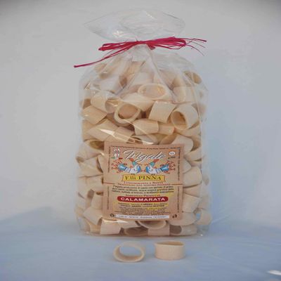 13 x 500 gr Squid Artisan pasta produced by the Trigale pasta factory in Sorso. Sardinia