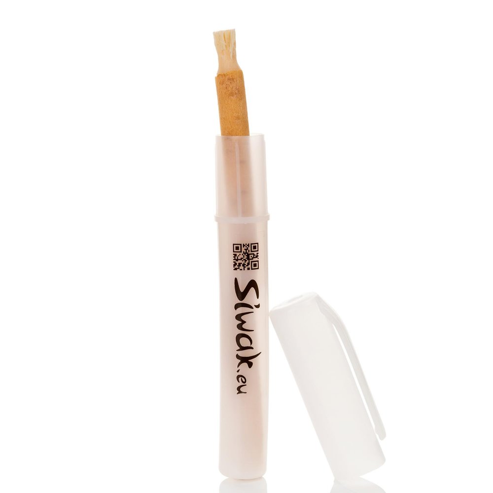 Siwak Natural Toothbrush with Travel Holder. Original Miswak Stick Cleans, Whitens and Protects Teeth, Strengthens Gums, Helps Eliminate Dental Caries and Tartar.