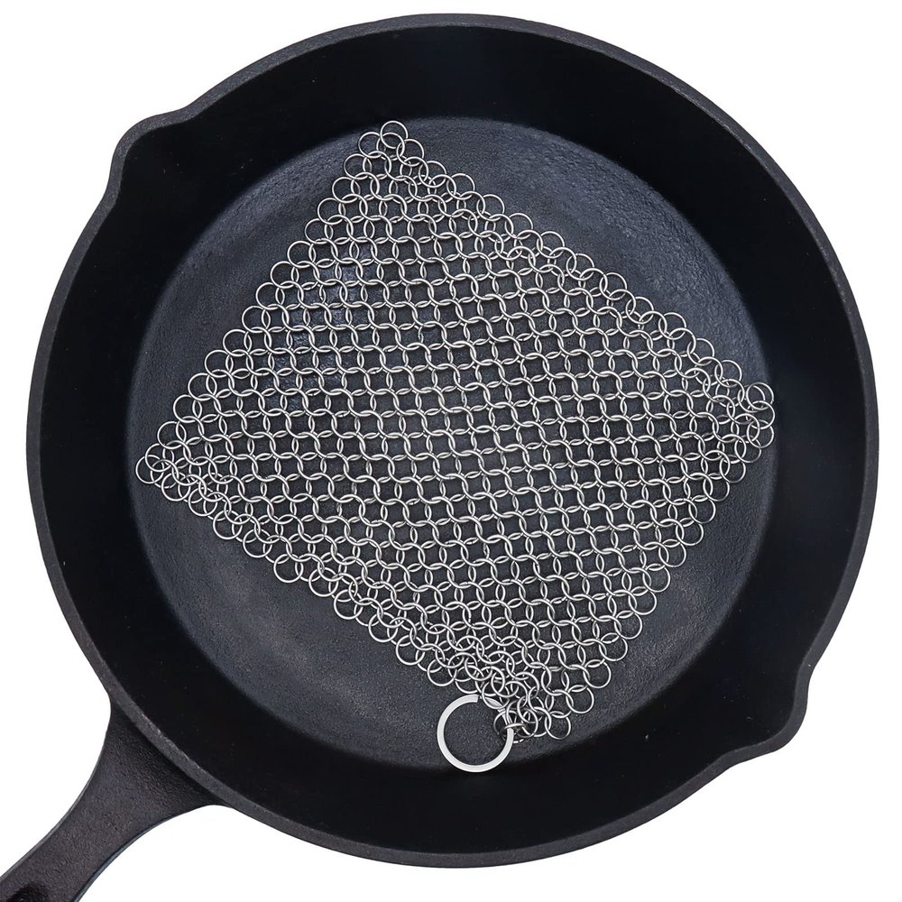 BabriInta Cast Iron Scrubber - 6 Inch Stainless Steel Chain mail Scrubber for Cast Iron Pans Cleaner Chainmail Scrubber for Skillet, Wok, Pot, Dutch Ovens