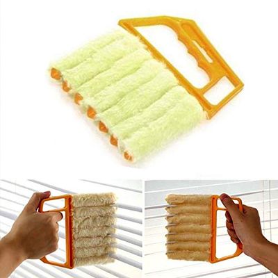 T&F Shutters Window Blind Brush Dust Cleaner Orange with 7 Slat Handheld Household Tool Removable Brush Head 16 x 13.5cm