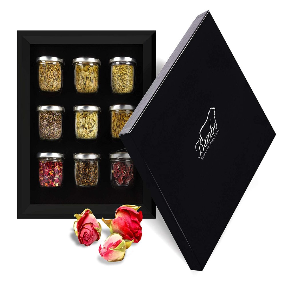 Create your own gin Bembo Botaniche Gin Tonic Cortecce herbs, citrus fruits and aromas for cocktails gift idea for loved ones. (Fiori)