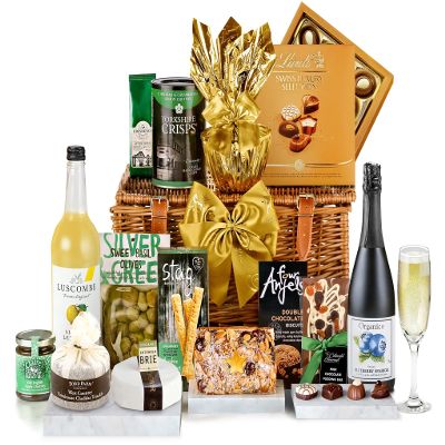 Classic Non-Alcoholic Gift Basket - Richmond Alcohol-Free Hamper with Sparkling Apple Presse, Farmhouse Cheddar, Chocolate Selection - Gifts for Birthdays and Celebrations, from Regency Hampers