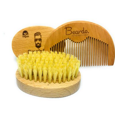 Vegan Beard Brush & Free beard Comb. 100% Vegan and animal cruelty free. Uk stock. Only 3.95 for both products. Amazing Value. introductory offer.