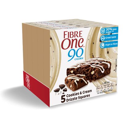 Fibre One 90 Calorie High Fibre Cookies and Cream Drizzle Cake Squares 5 x 155 g