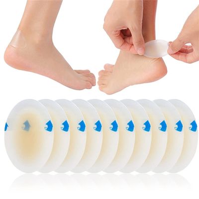 10pcs Blister Stickers, Blister Plasters Bandages Hydrocolloid Plasters, Foot Treatment Invisible Gel Heel Stickers, High Heels Anti-wear and Waterproof Stickers for Foot Care, Finger, Heel (37 * 55)