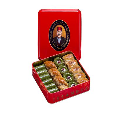 Hafiz Mustafa 1864 Istanbul Baklava Pastry Box - Baked Baklava Dessert Snacks Made from Fresh Phyllo Dough Sheets, Pistachio, Hazelnut, Walnut - Turkish Sweets Tray Gift Ideas for Birthday, Christmas