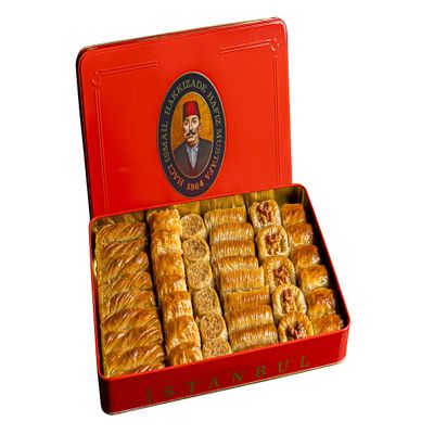 Hafiz Mustafa 1864 Istanbul Baklava Pastry Box - Baked Baklava Dessert Snacks Made from Fresh Phyllo Dough Sheets, Pistachio, Hazelnut, Walnut - Turkish Sweets Tray Gift Ideas for Birthday, Christmas