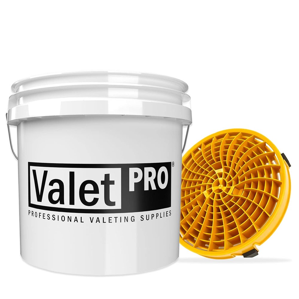 detailmate ValetPRO Wash Bucket 3.5 Gallons (Approx. 13 L) White with Detail Guardz Dirt Lock Wash Bucket Insert Gold for Scratch-Free Hand Wash