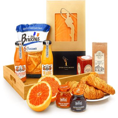 Luxury Breakfast Gift Basket - Celebration Brunch Gift Set with Coffee, Croissants, Smoked Salmon, Juices, Preserves - Breakfast-in-Bed Hamper for Mother's Day, Father's Day, from Regency Hampers