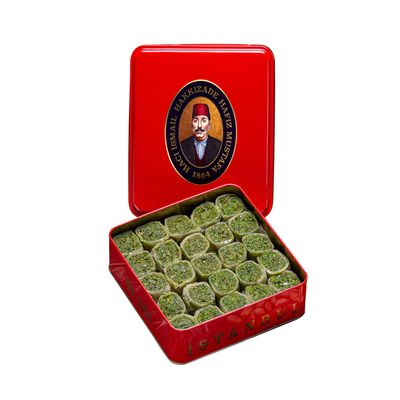 Hafiz Mustafa 1864 Istanbul Baklava Pastry Box - Baked Baklava Dessert Snacks Made from Fresh Phyllo Dough Sheets, Pistachio, Hazelnut, Walnut - Turkish Sweets Tray Gift Ideas for Birthday, Christmas