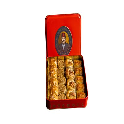Hafiz Mustafa 1864 Istanbul Baklava Pastry Box - Baked Baklava Dessert Snacks Made from Fresh Phyllo Dough Sheets, Pistachio, Hazelnut, Walnut - Turkish Sweets Tray Gift Ideas for Birthday, Christmas