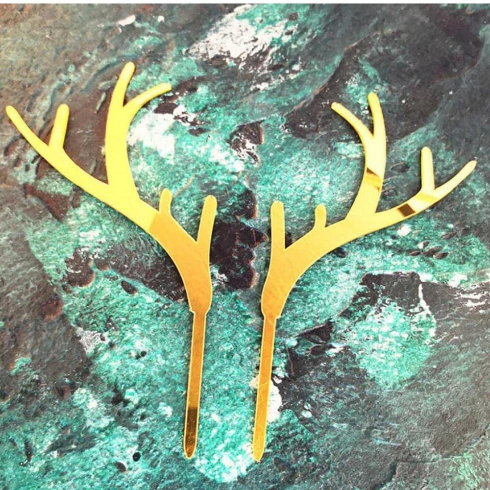 PiniceCore 2pcs Christmas Acrylic Cake Toppers Gold Silver Deer Elk Antlers Cake Topper for Xmas Party Handmade