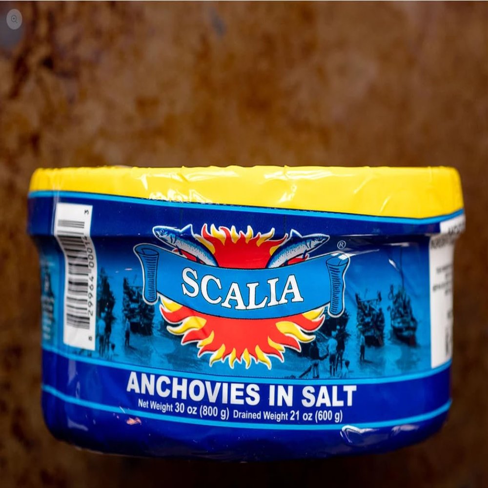 Scalia - Sicilian Whole salted anchovies, Mediterranean Blue fish - Engraulis encrasicolus - 800g PVC Tub