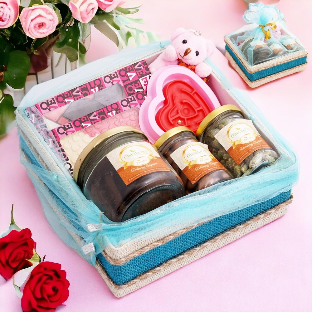 Jaiccha Ghasitaram Valentines Gift for Girlfriend/Boyfriend/Husband and Wife Valentines Jute Potli Basket