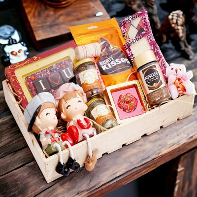 Jaiccha Ghasitaram Valentines Gift for Girlfriend/Boyfriend/Husband and Wife Valentines Light Wooden Basket