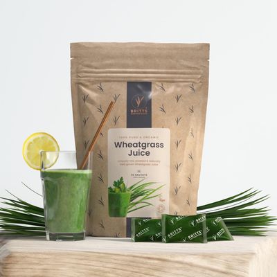 Organic Fresh Wheatgrass Shots | High Nutritional Content - Raw Wheatgrass Juice | Energy | Immune System | Performance | Digestion | Healthy Hair & Skin | 30 Shots Frozen | Britt's Superfoods