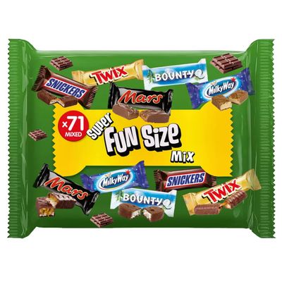 Chocolate Hamper Mini Chocolate Bars Multipack - 71 Chocolate Bars Multipack - Individually Wrapped Sweets Assorted Chocolate Party Bag 1.4kg - Parties, Halloween, Christmas, Birthday Chocolates