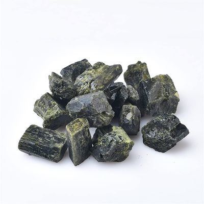 Natural crystals and stones 1Pieces Natural Green Tourmaline Raw Stone Irregular Crystal Mineral Specimen Crystal Reiki Degag Healing Stone for decoration ( Color : Green Tourmaline , Size : 100g )