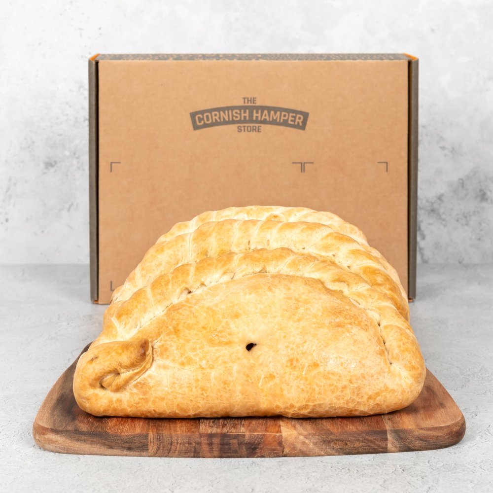 3 x Traditional Cornish Steak Pasties | Pre-Baked & Ready to Eat | Pasty Gift Hamper for Dad, Cornwall Lovers, Birthdays | Pasties by Post