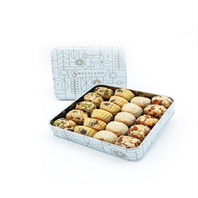 Sweetland London Maamoul Dates Assortment - 500 g | Handmade Cookies | Gifts | Ramadan, Mother's Day, Easter, & Eid | Ma'Amoul with Pistachio, Almond, Sesame & Mix of Dates | UK Made | Tin Gift Box