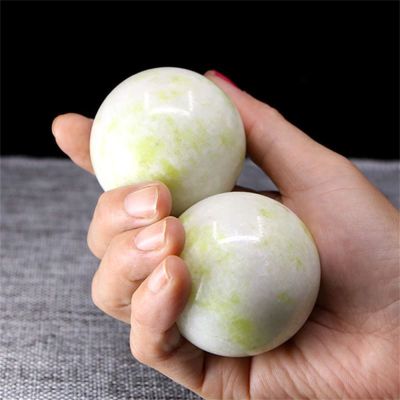1Pair 50mm Natural Jade Baoding Ball Fitness Handball Quartz Sphere Relaxation Hand Wrist Exercise Massage Therapy Healing Stone,Lantian Jade