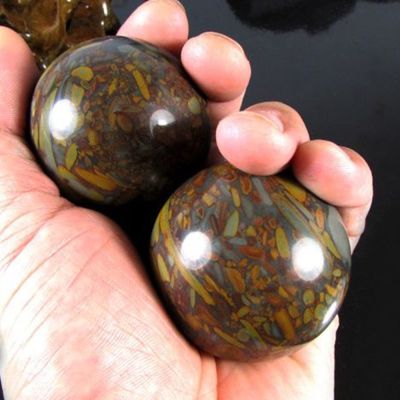 1Pair 50mm Natural Jade Baoding Ball Fitness Handball Quartz Sphere Relaxation Hand Wrist Exercise Massage Therapy Healing Stone,Nuwa Stone